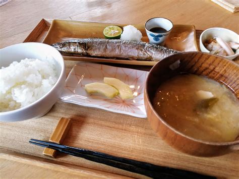 十日町 ランチ おしゃれ